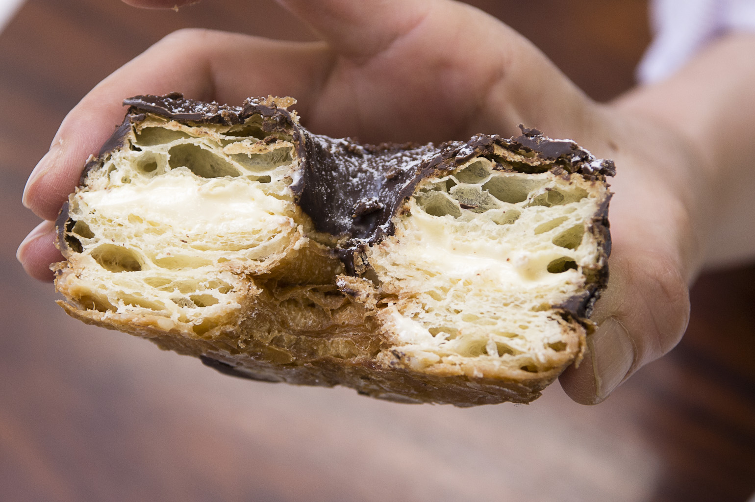 クロワッサンドーナツ