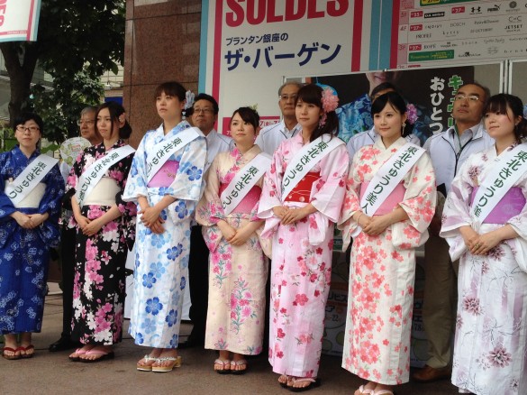 「東北キュウリ美人」のみなさん 「東北キュウリ美人」のみなさん