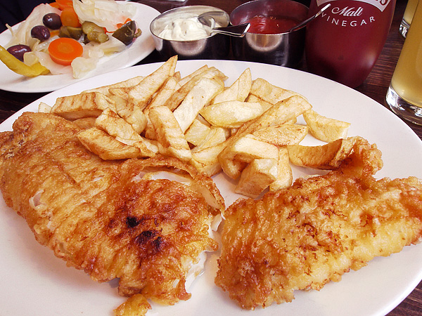 THE GOLDEN HINDのフィッシュ＆チップス