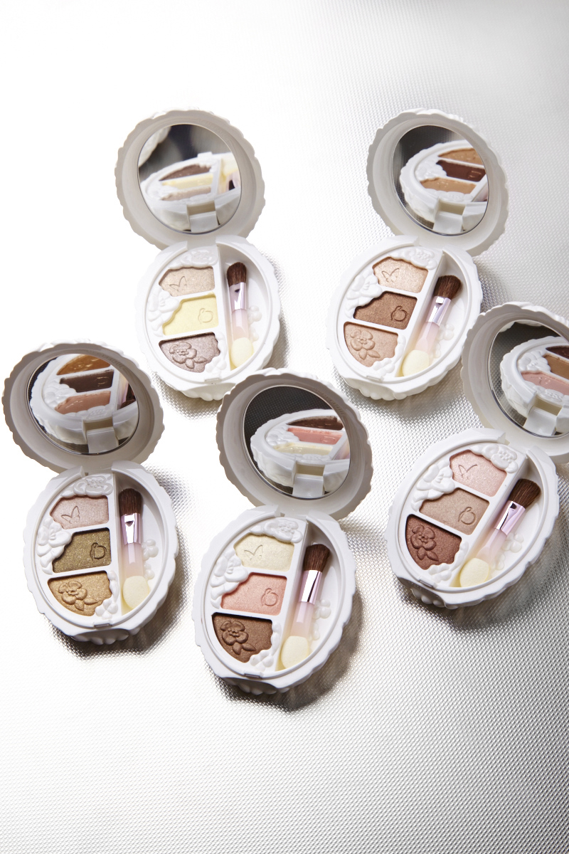 ベネフィーク セオティ アイカラーパレット（オーロラパール）