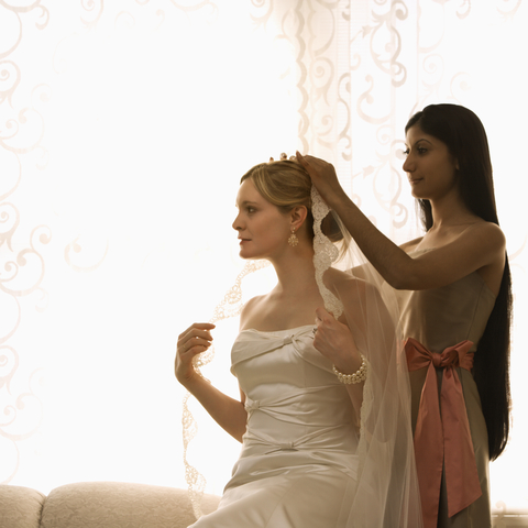 女友達に「結婚するの」と言われた瞬間、あなたの本性が出る