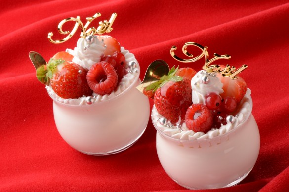 ホワイトチョコレートのノエルショートケーキ ホワイトチョコレートのノエルショートケーキ