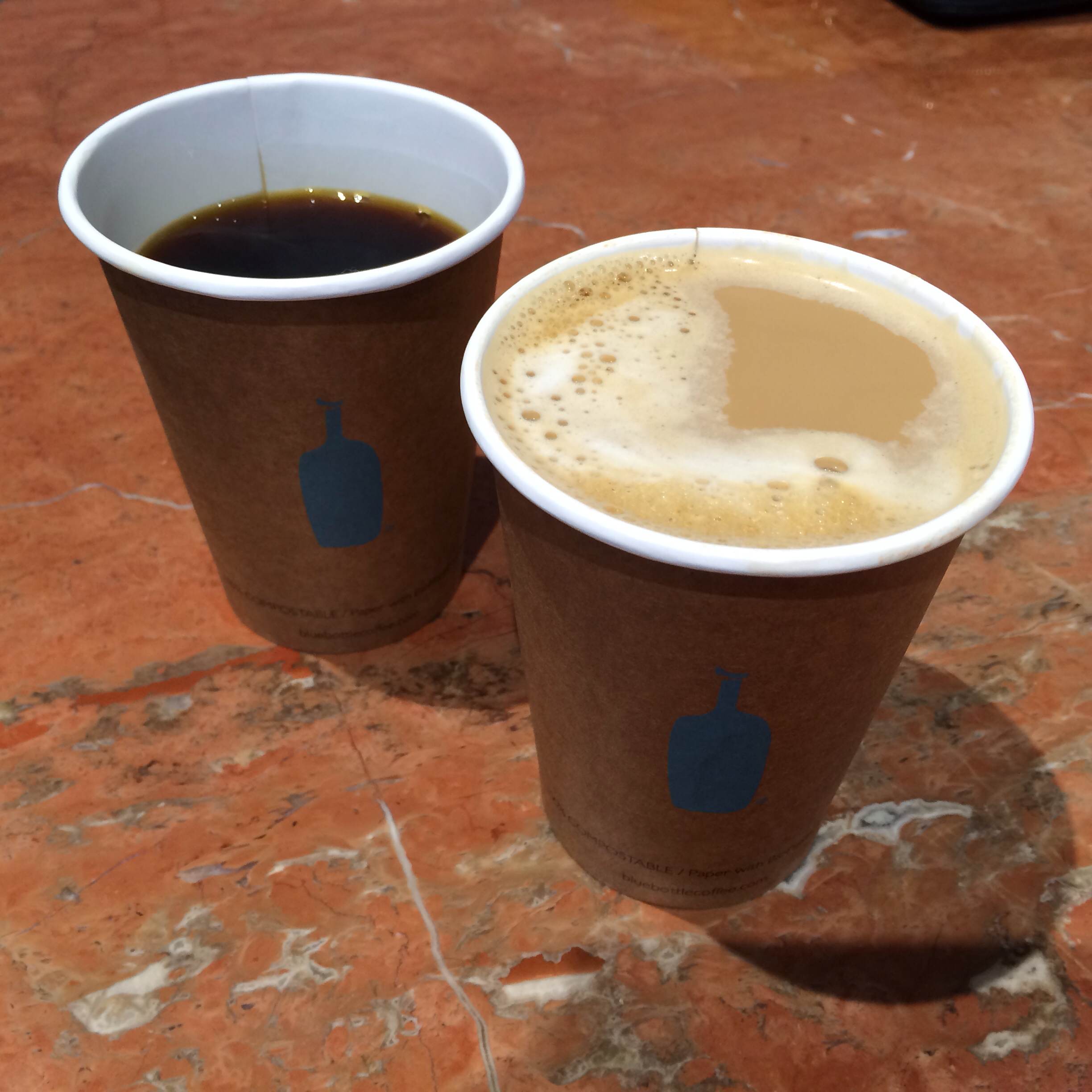 コーヒーとカフェオレ