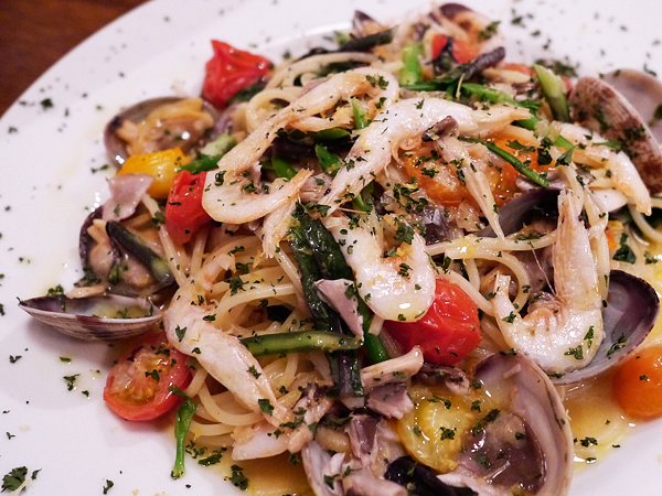 白えびと菜の花のペペロンチーノ