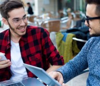 「男同士で子どもをつくる」研究に対し、ゲイの間でも賛否両論