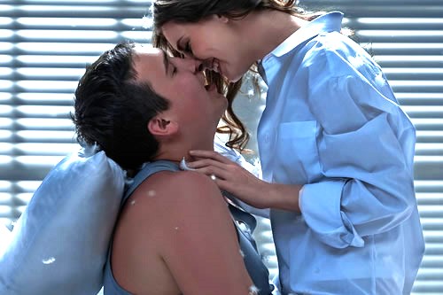 彼がモタモタ…女性がゴムを付けてあげるってアリ？