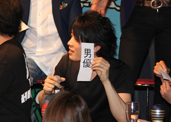 真琴は「男優」に