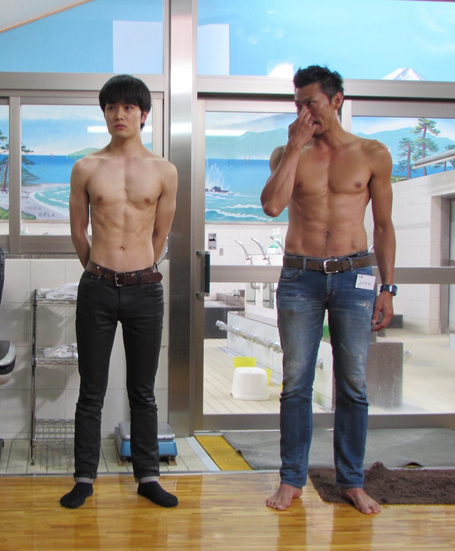 左から、入江甚儀さん（22歳・俳優）と岩永洋昭さん（36歳・俳優）