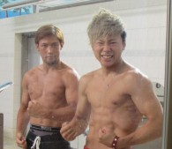 お風呂場でポーズ。サービス精神旺盛なK-1イケメンたち お風呂場でポーズ。サービス精神旺盛なK-1イケメンたち