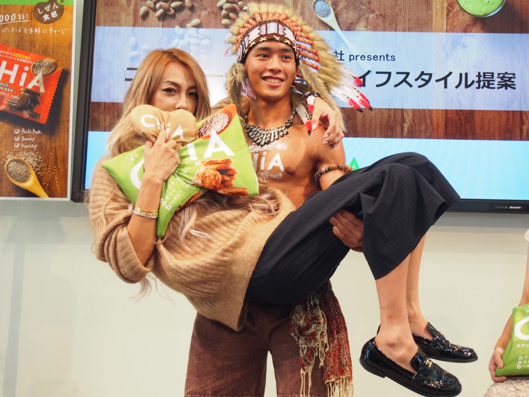 GENKINGさんをお姫様抱っこ