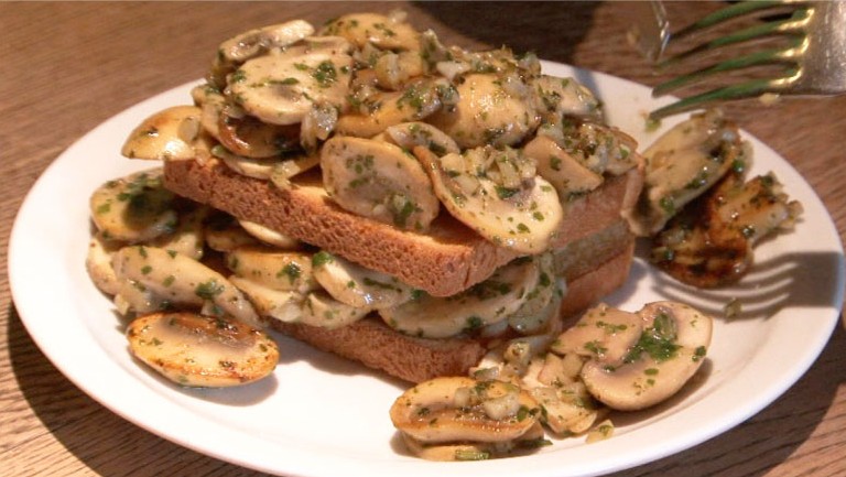 ただのキノコとパン（ブリュッセル）