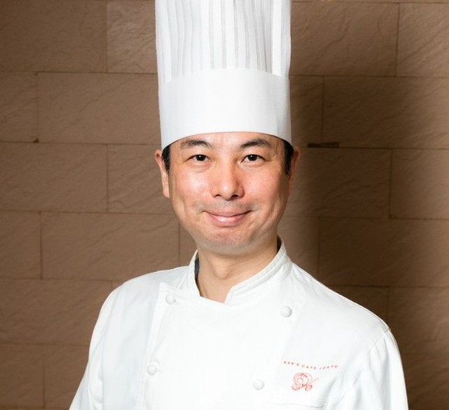 氏家健治シェフ