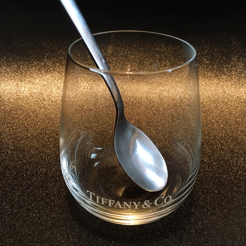 グラスとスプーン