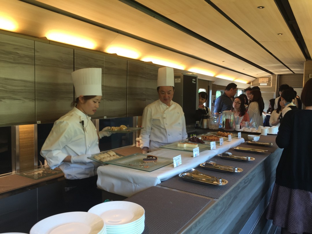 デザートブッフェ