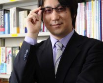 サンキュータツオ