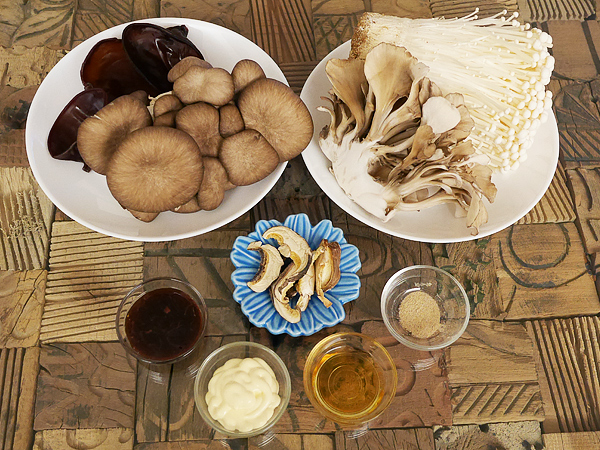 きのこ炒め材料