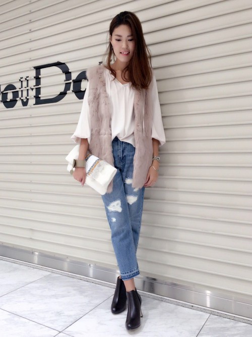 ベージュファーベスト