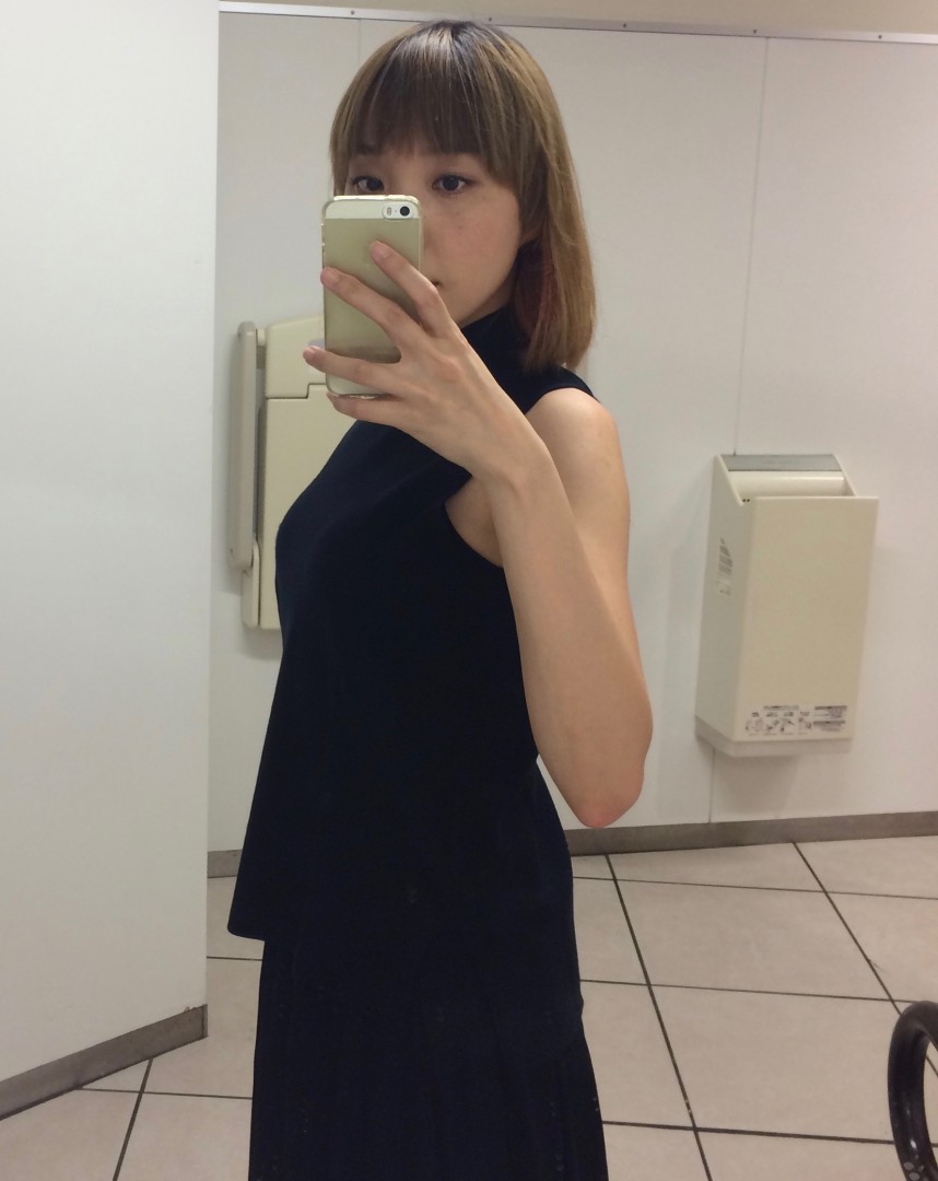 ノースリーブニット