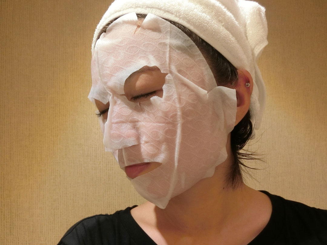 too cool for schoolのSMART FIT 3D MASK　装着