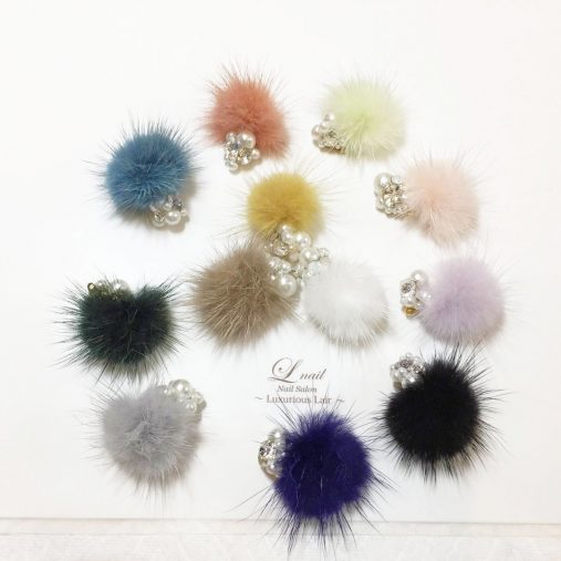 ファーのポンポン