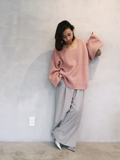 ピンクとグレー