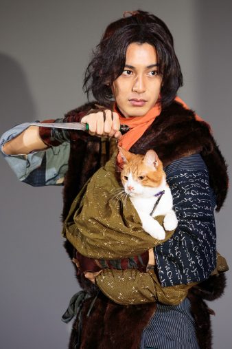 猫忍　忍者ポーズ