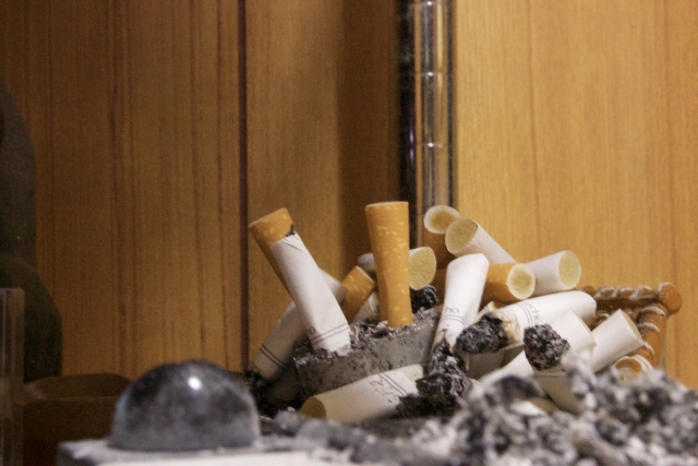 煙草の吸殻