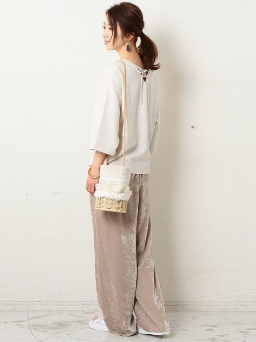 BEAUTY&YOUTH オフィススタッフ 02のコーデ