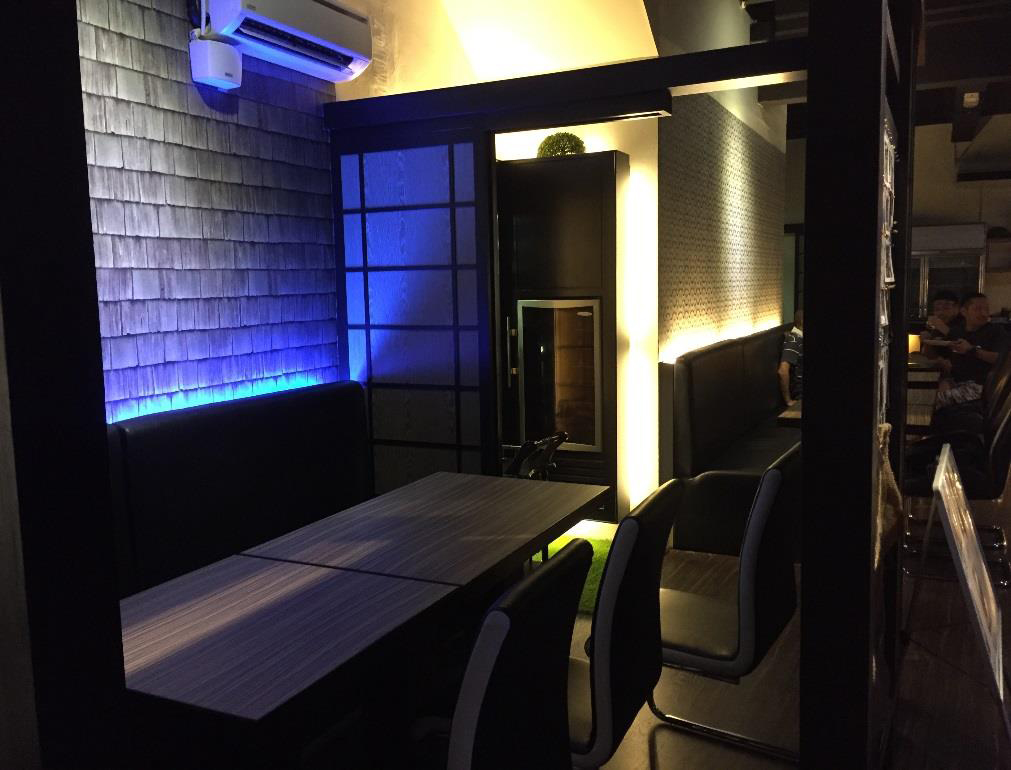 日本人マスターの御食事処『K2』内観