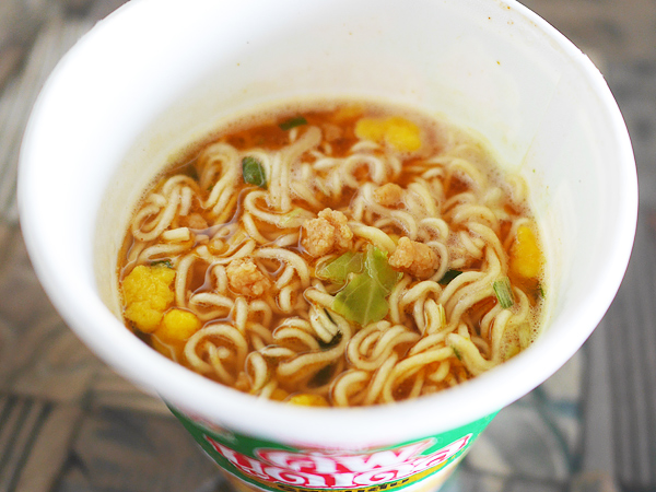 タイ日清　カップヌードル　ミンスドポーク味3