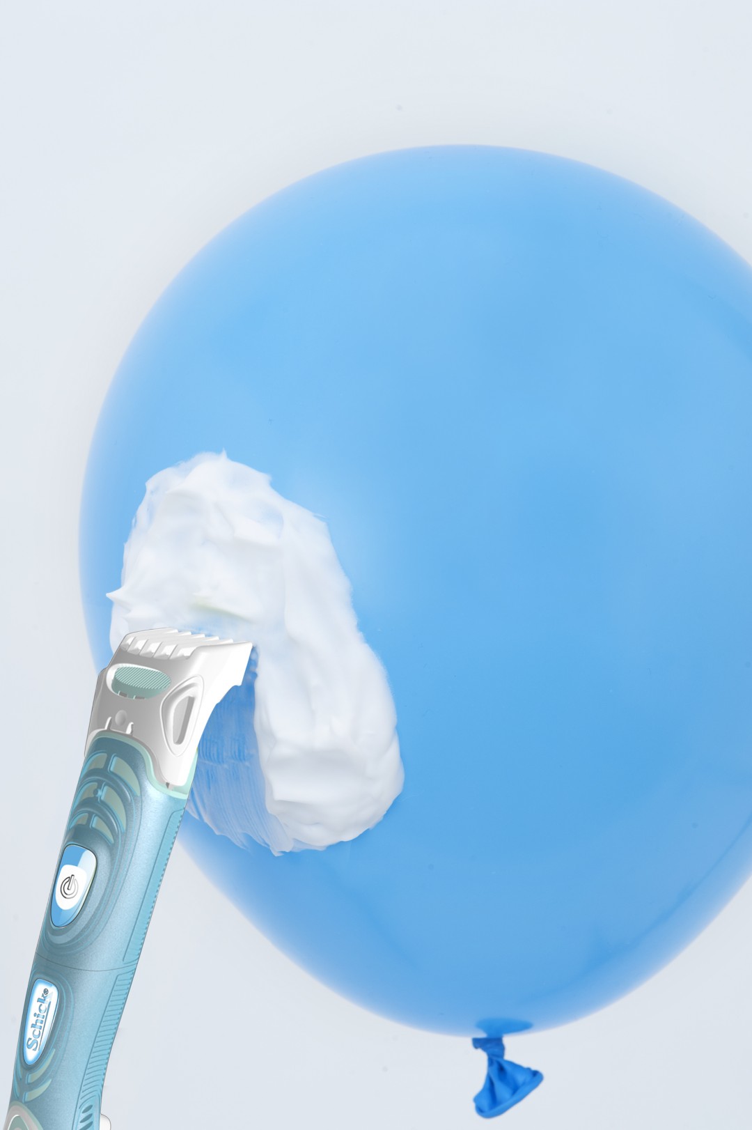 トリマーの刃が直接触れないから風船も割れません！