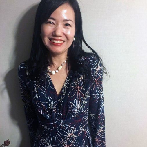 施術の1カ月後に撮った筆者の写真