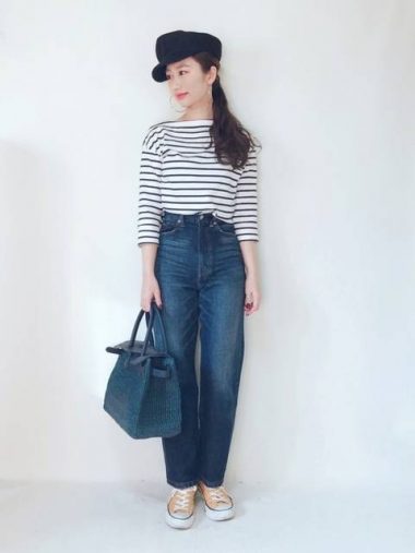 カラースニーカー