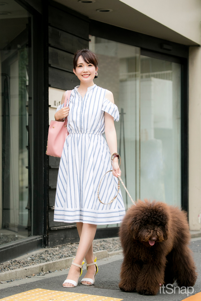 モデル、タレント・浅井麻里サン(164cm)