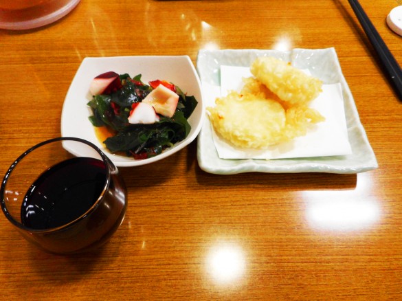 てんや　ワインとたこの海藻サラダとモッツァレラチーズの天ぷら