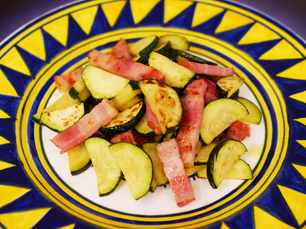 ベーコンと野菜の炒めもの