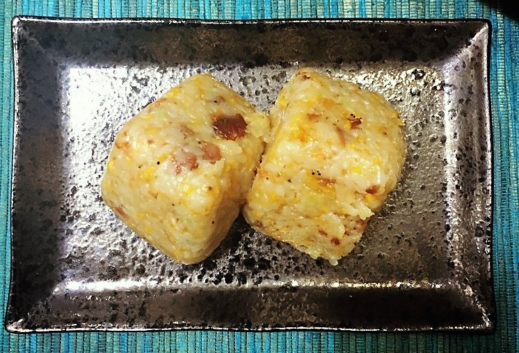 おにぎりの形に