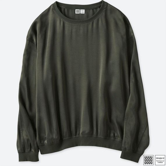 サテンTブラウス