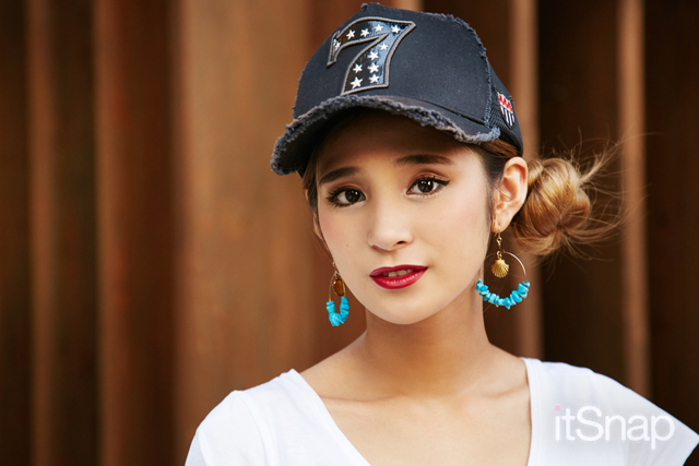 女優、モデル・河内愛稀サン(163cm)