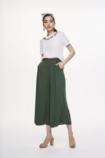 クリアパーツピアス