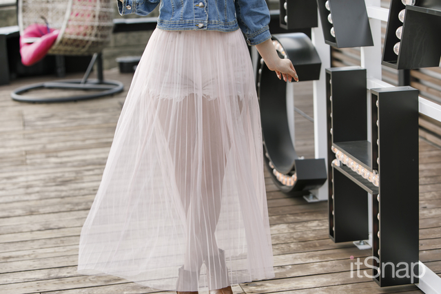 モデル・百合野千華サン(165cm)