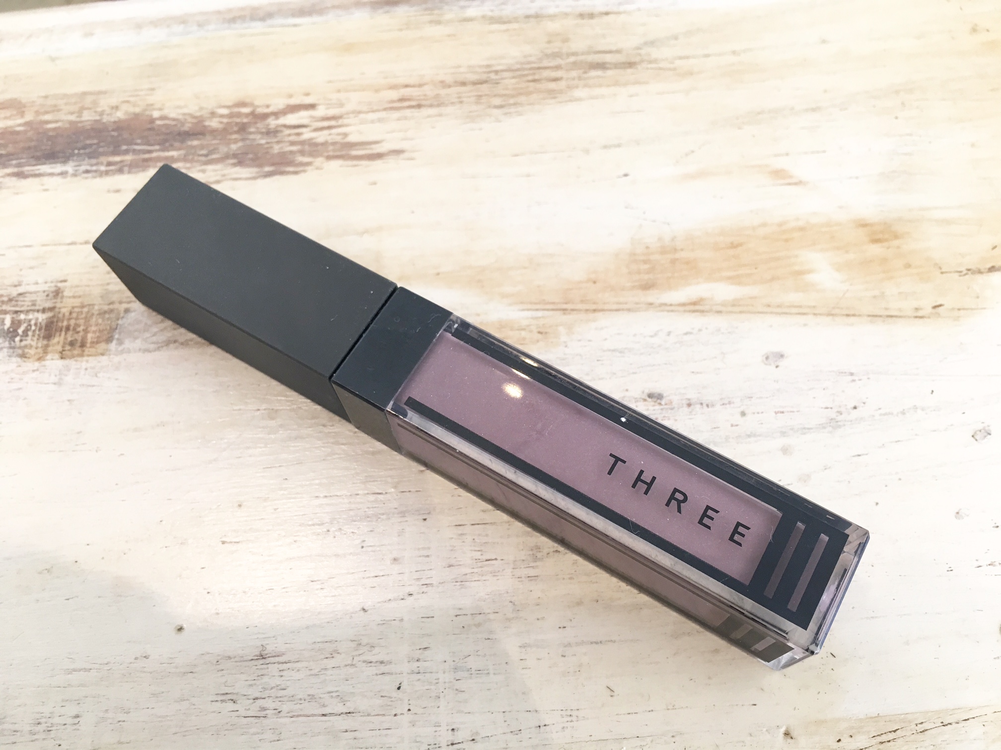 THREE【ウイスパーグロスフォーアイ 03】