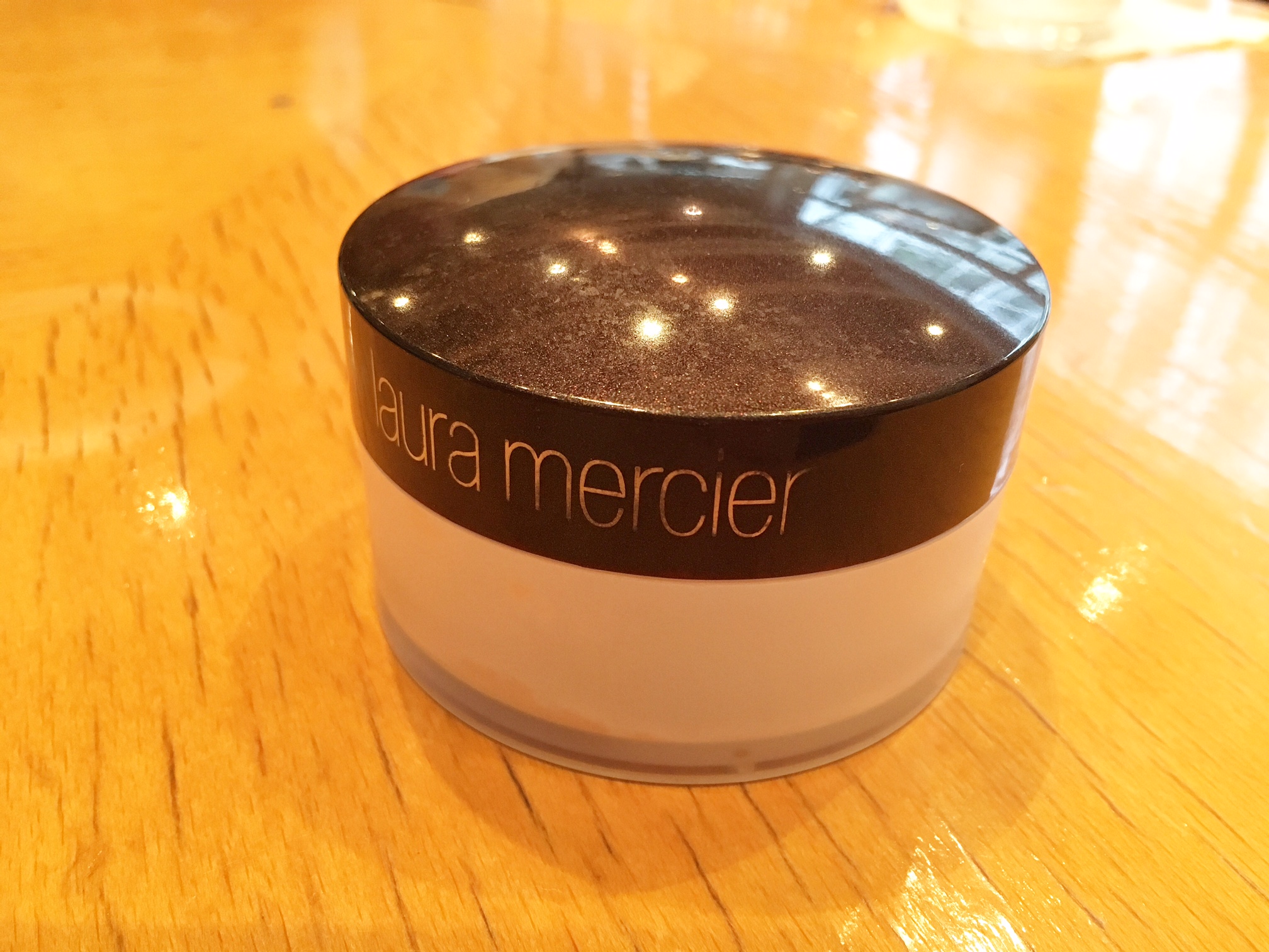 ローラメルシエ【ルースセッティングパウダー】