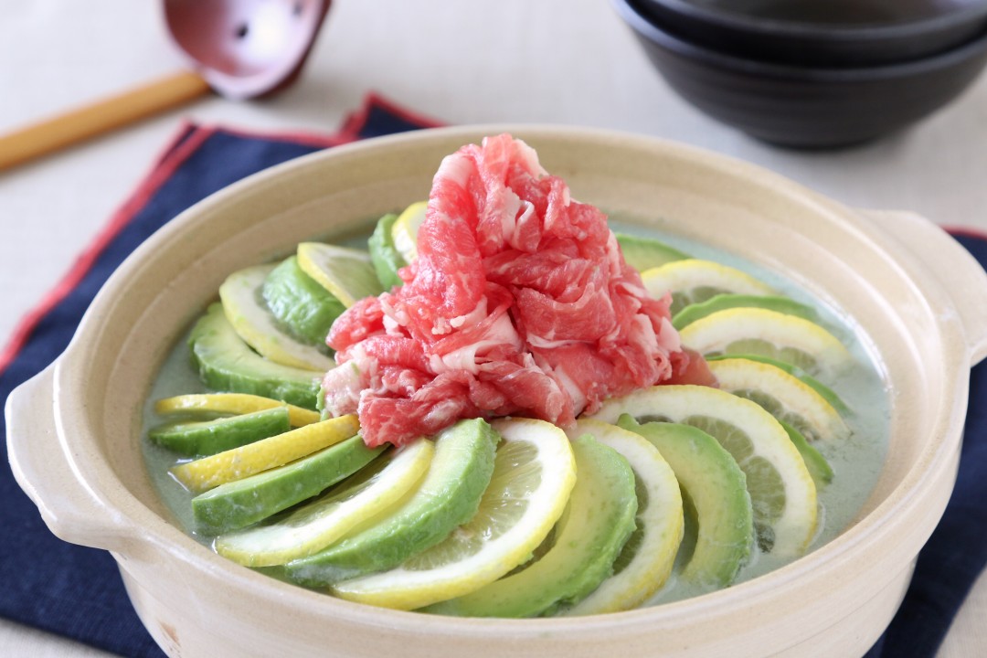 アボカド＆レモンのごま豆乳鍋