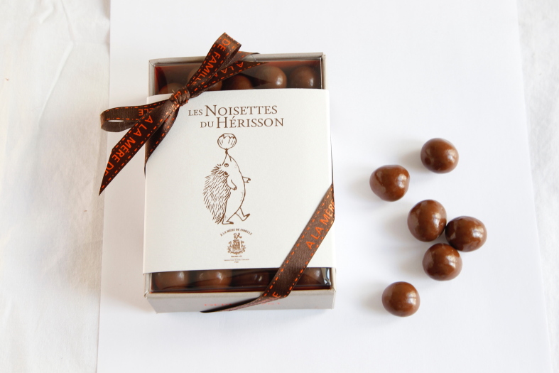 ヘーゼルナッツとミルクチョコレートのフランス菓子