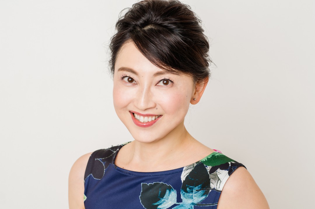 ウォーキングインストラクターの長坂靖子さん　メーク出来上がり！