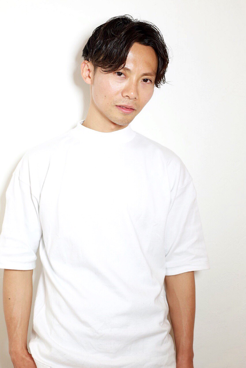 美容室Lomalia（ロマリア）スタイリスト　五十嵐智哉さん