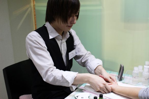 イケメンフェスティバル2017　アロママッサージサロン「シルクローズ」執事マッサージ2