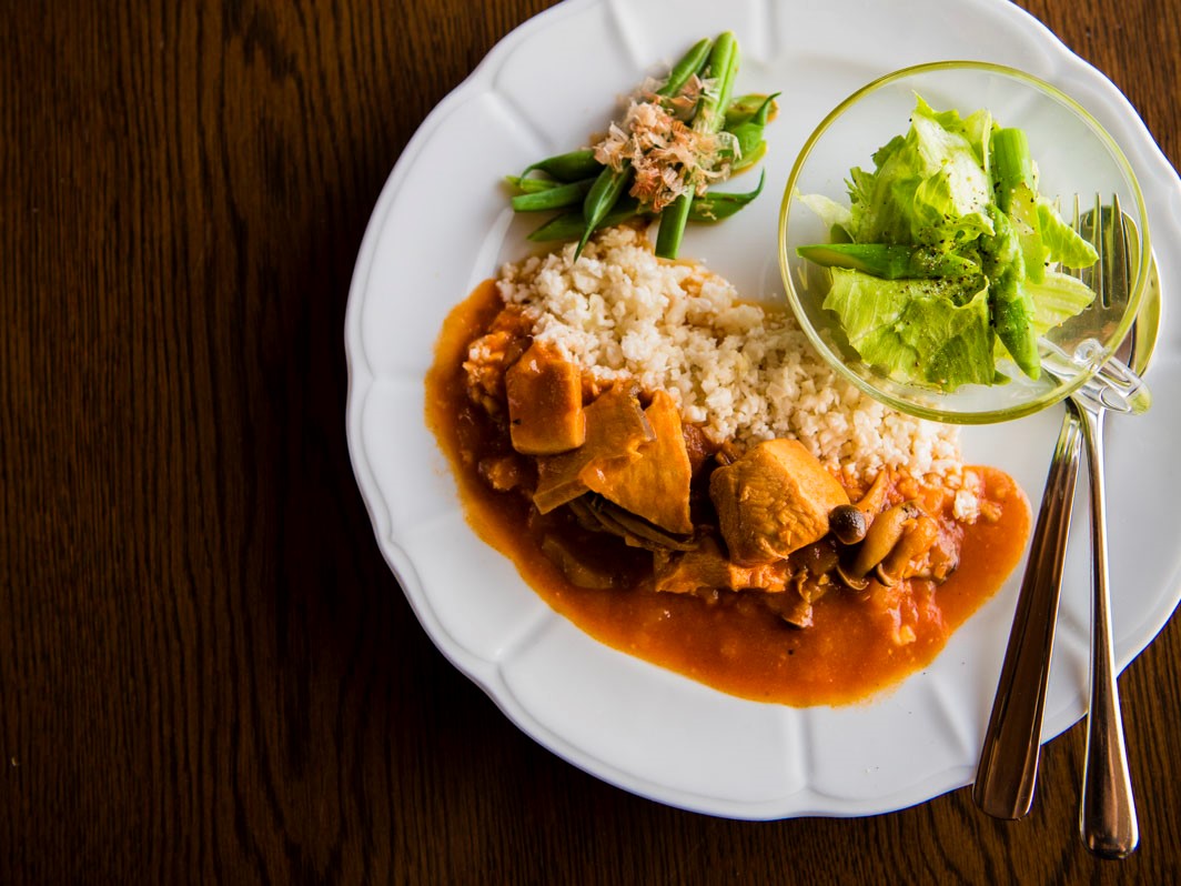 チキンのトマト煮がけ