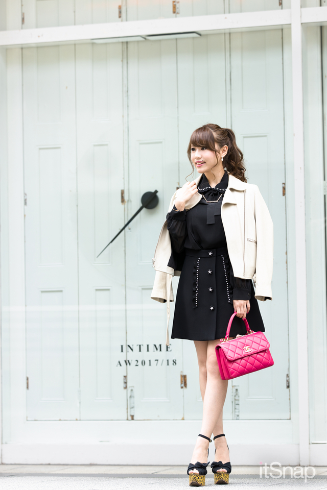 大学生、モデル・行愛美サン(160cm)